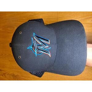 Carhartt '47 MLB Genuine Marlins Black Baseball Cap Hat